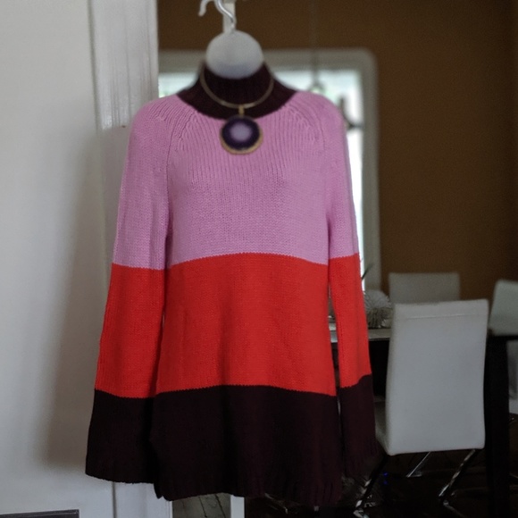 Ann Taylor Sweaters - Ann Taylor Color Blocked Sweater Ann Taylor Sweaters - Ann Taylor Color Blocked Sweater
